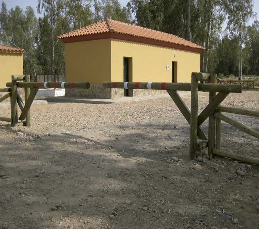 Puertas y pasos, barrera forestal